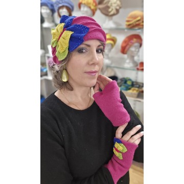 DIVINE fuschia. Toque